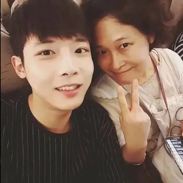 秦梵承凤