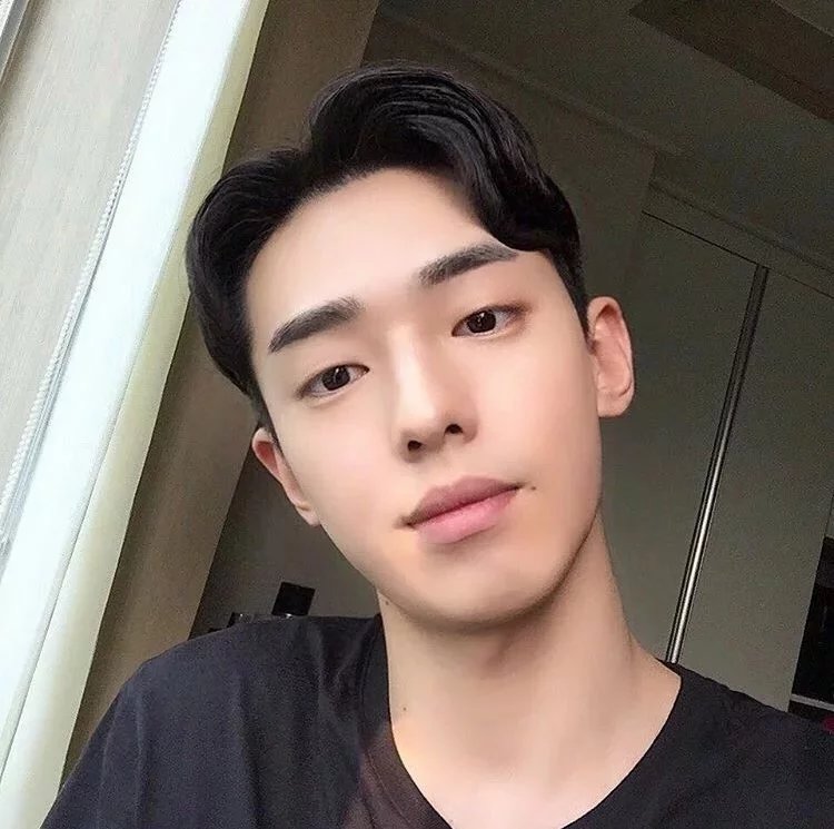 禄宗康骅