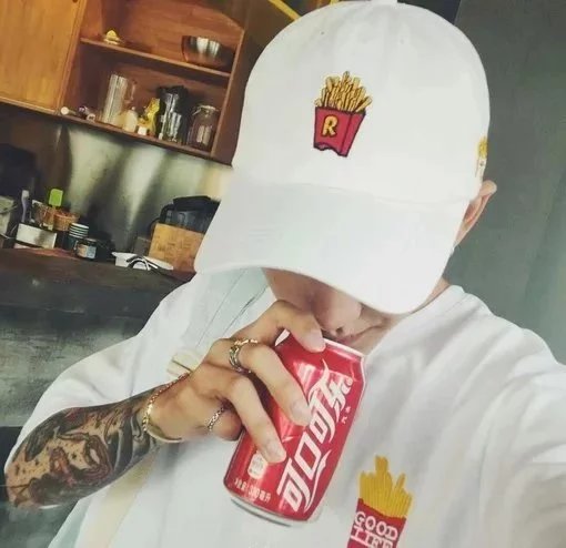 彭聪飘泽