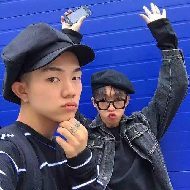 萧琦思彦
