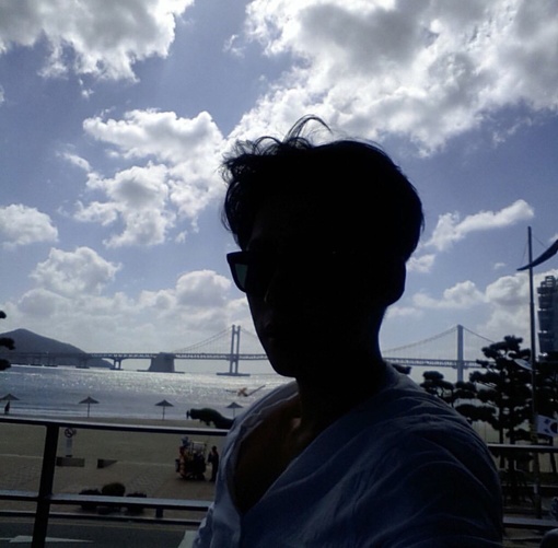 荣霄清时